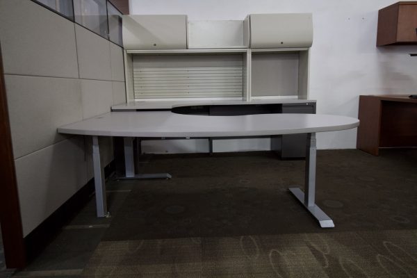 U shaped Desk with power front table (1) MP - Image 2