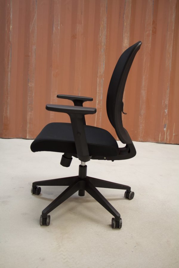 Beniia Modi chair - Image 2