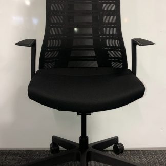 Pureis3 Office Chair in Mesh Fabric (MP)