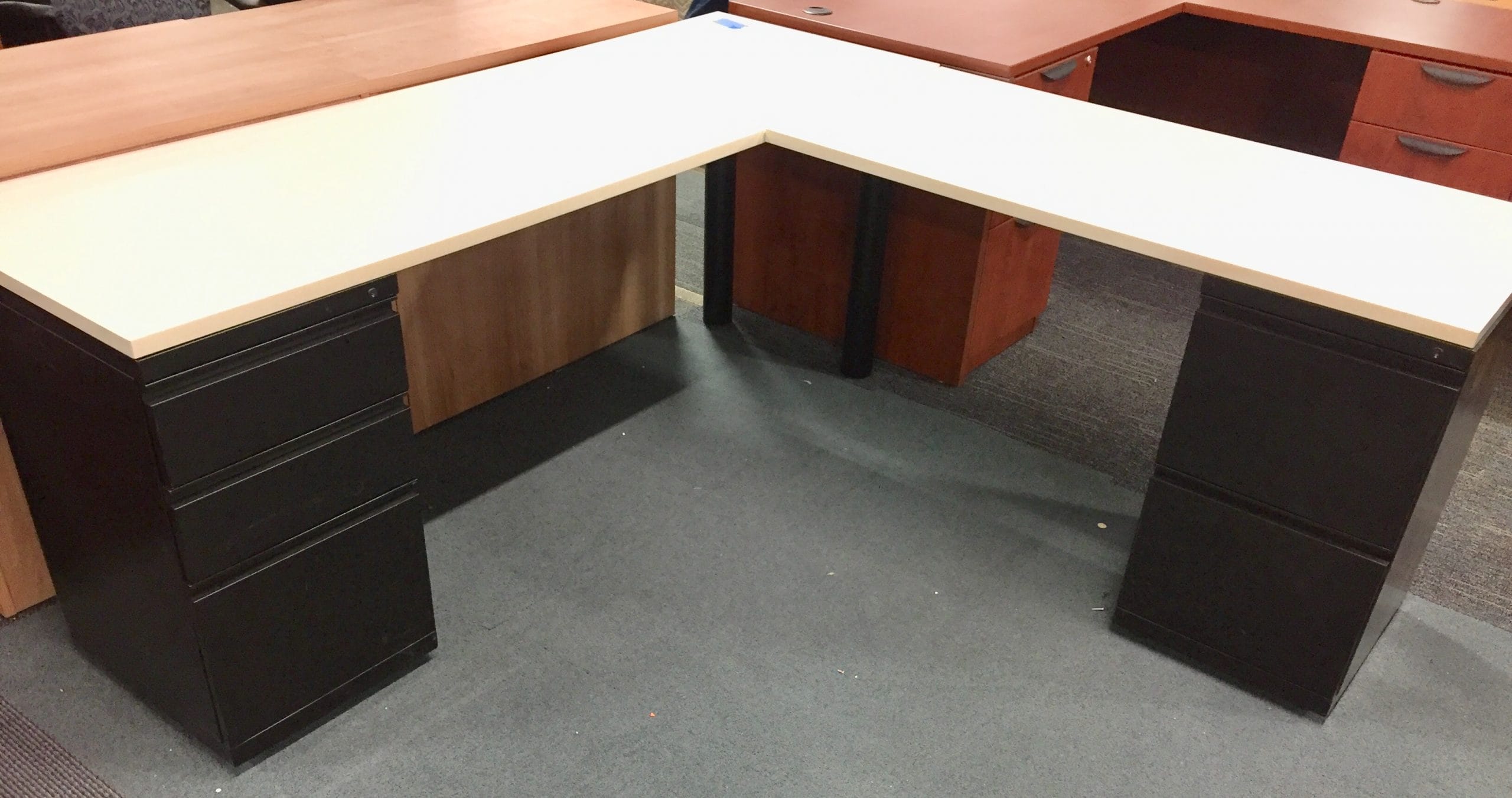 L shaped Desk