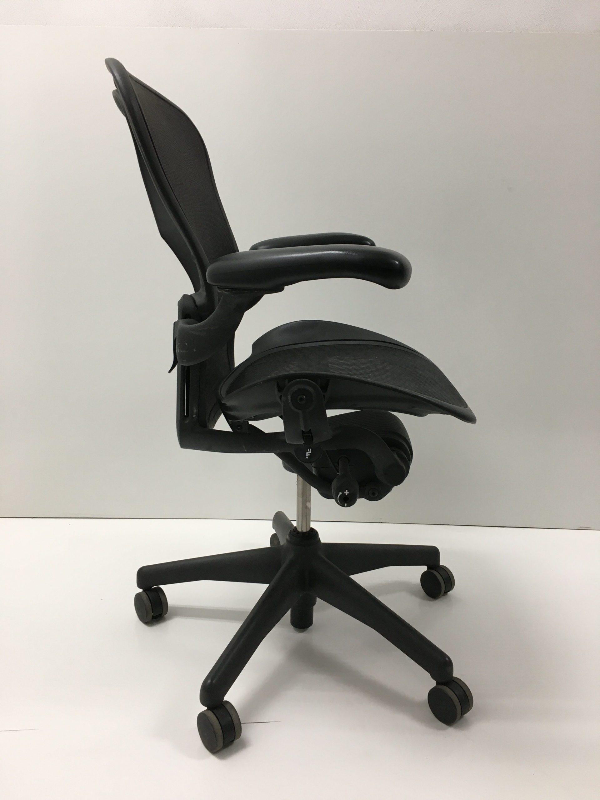 Herman Miller Aeron Chairs - Image 2