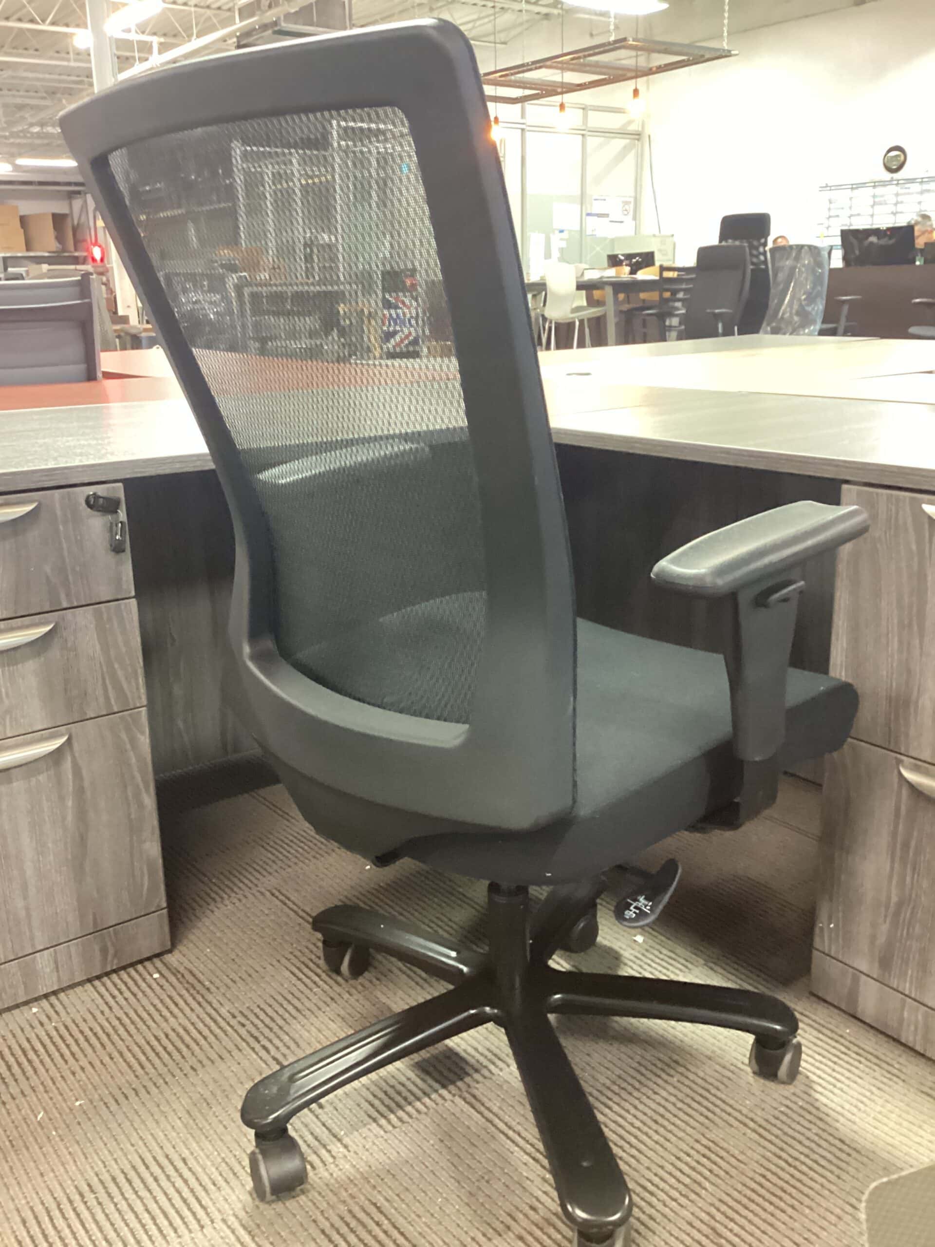 Premiera Big and Tall Meshback Chair - Image 3