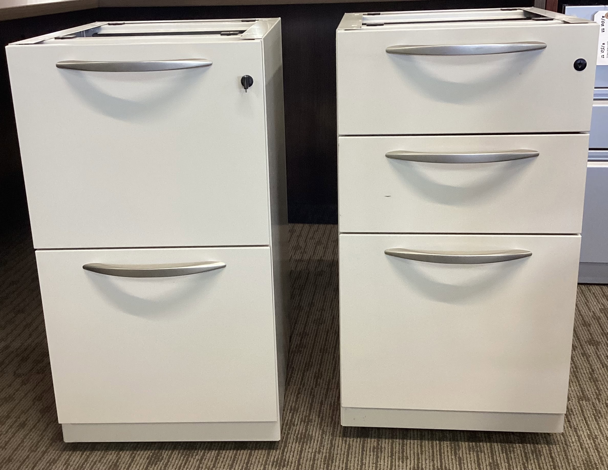 Used Pedestal - Image 2