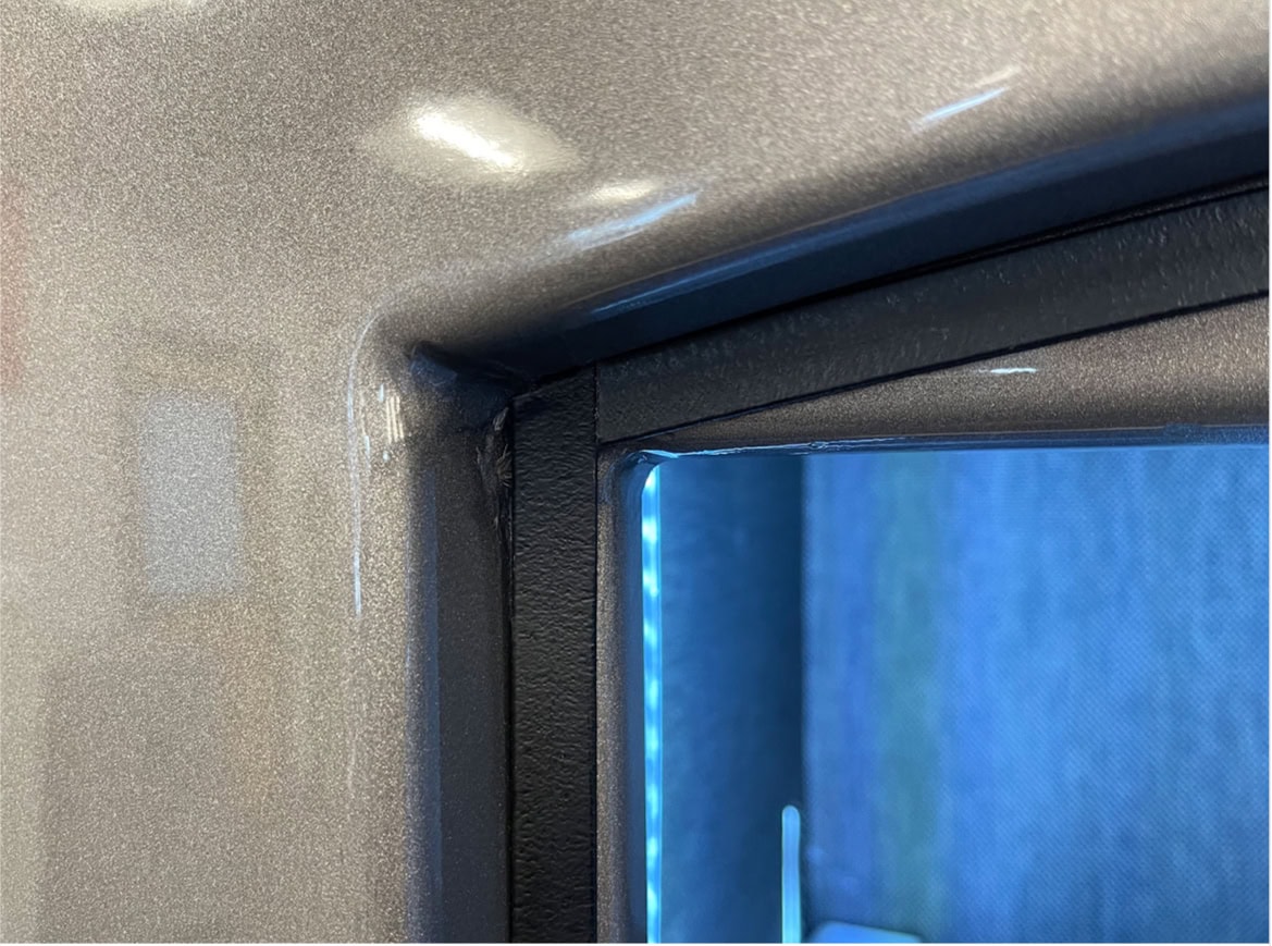 Champion Trophy 40 Safe - Image 4